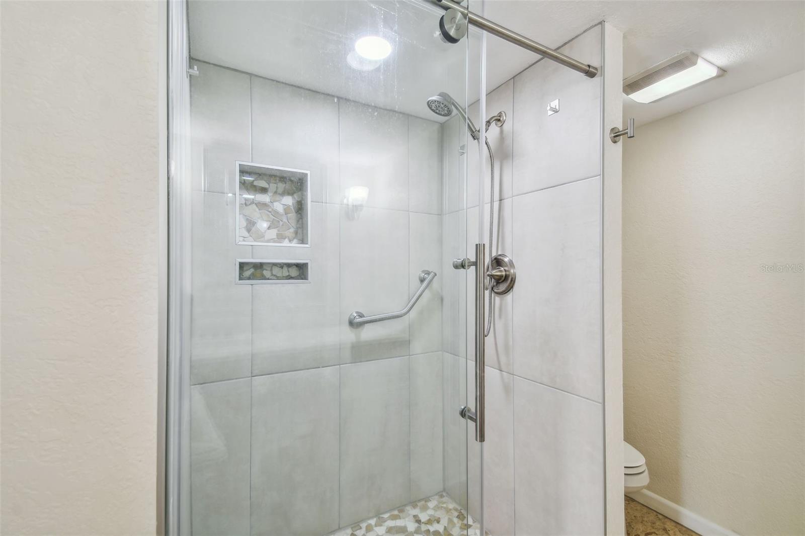 Image 33 of 61 For 100 Oakmont Lane 106