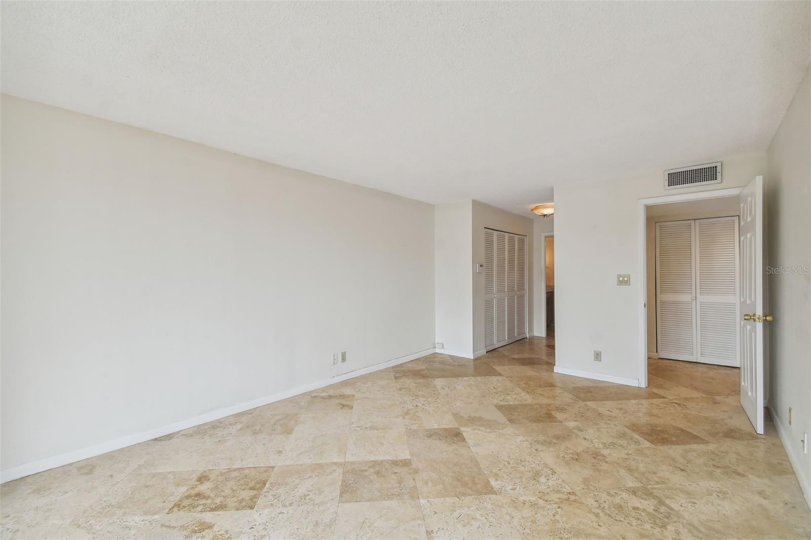 Image 36 of 61 For 100 Oakmont Lane 106