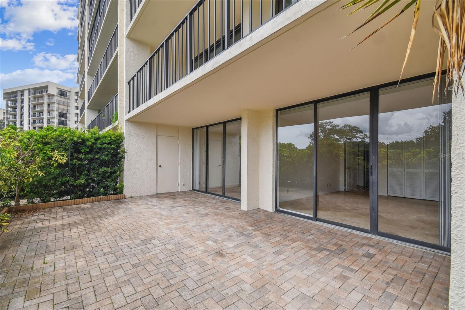 Image 48 of 61 For 100 Oakmont Lane 106