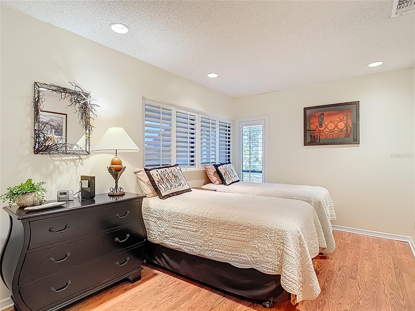 Image 34 of 54 For 13812 Mill Cove Circle 13812