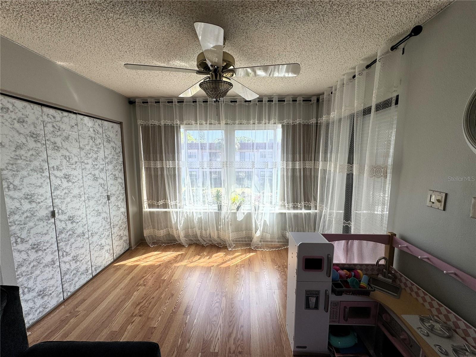 Image 7 of 16 For 1753 Belleair Forest Drive D7