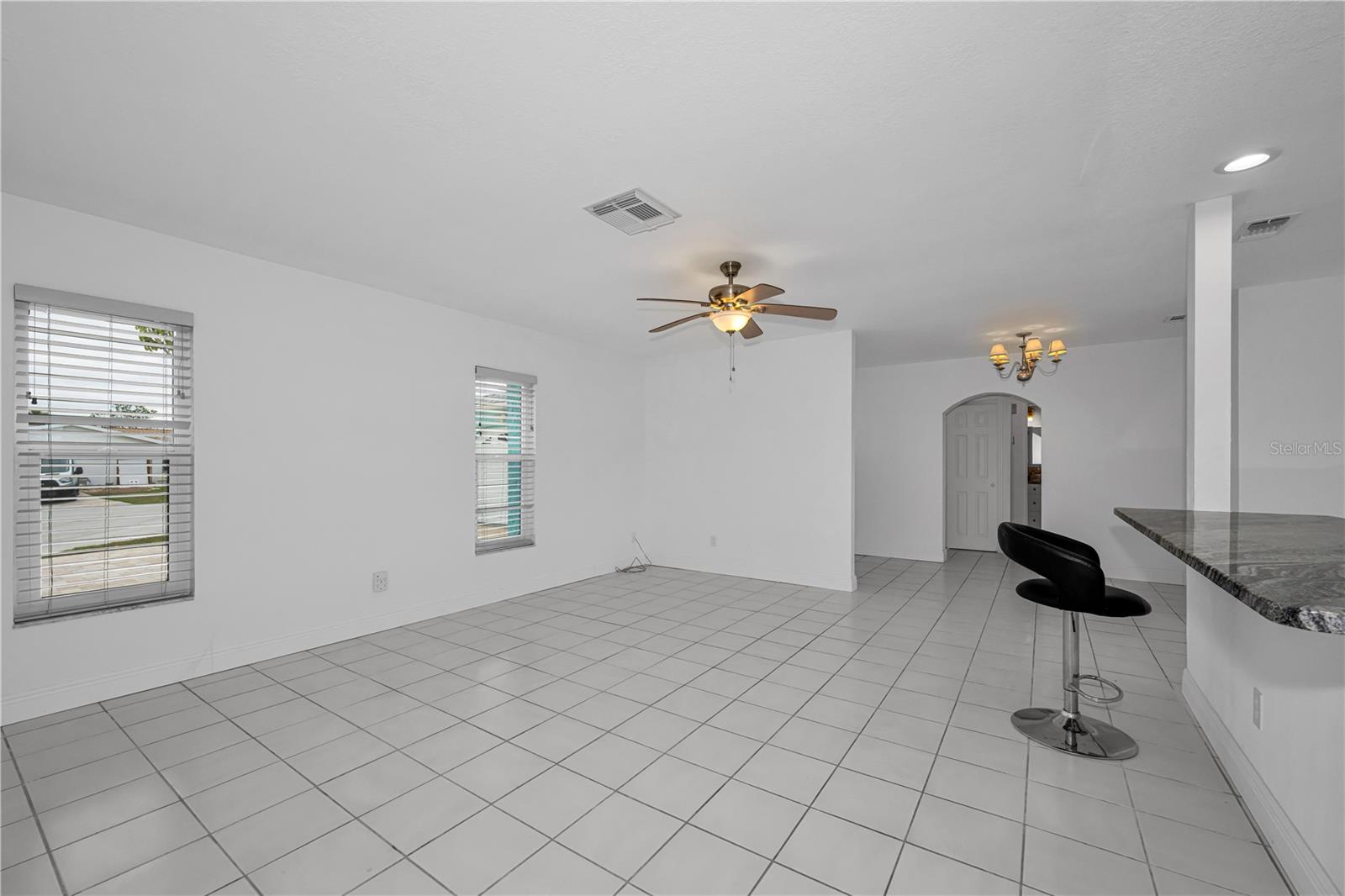 Image 10 of 73 For 4909 Shoreview Court