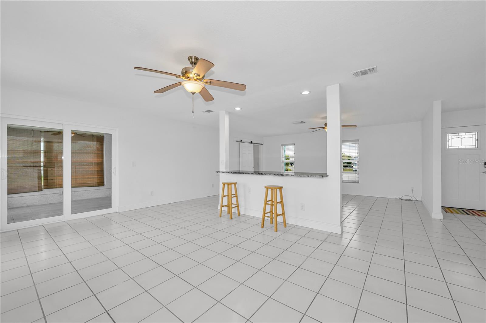 Image 20 of 73 For 4909 Shoreview Court