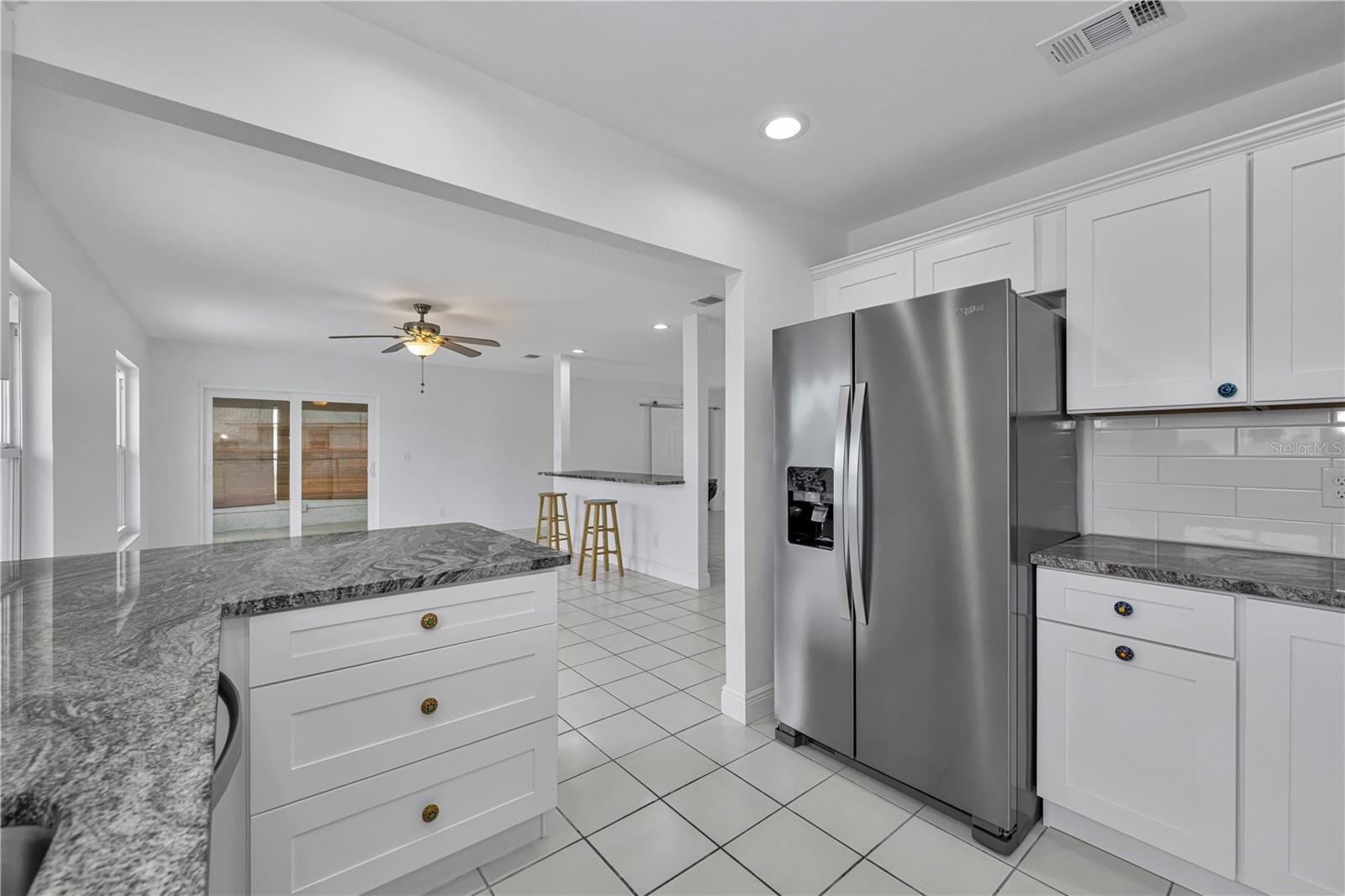 Image 26 of 73 For 4909 Shoreview Court