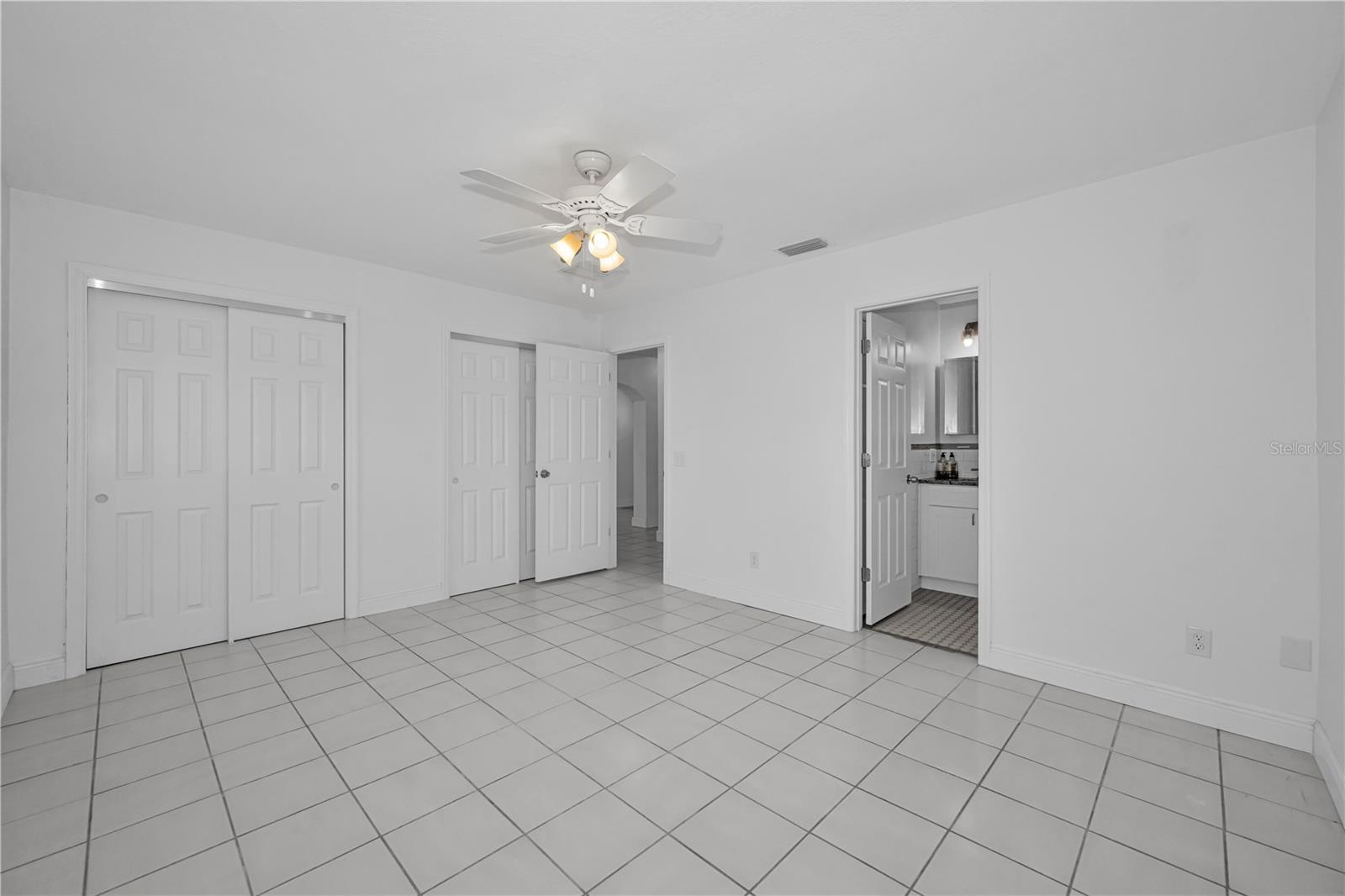 Image 30 of 73 For 4909 Shoreview Court