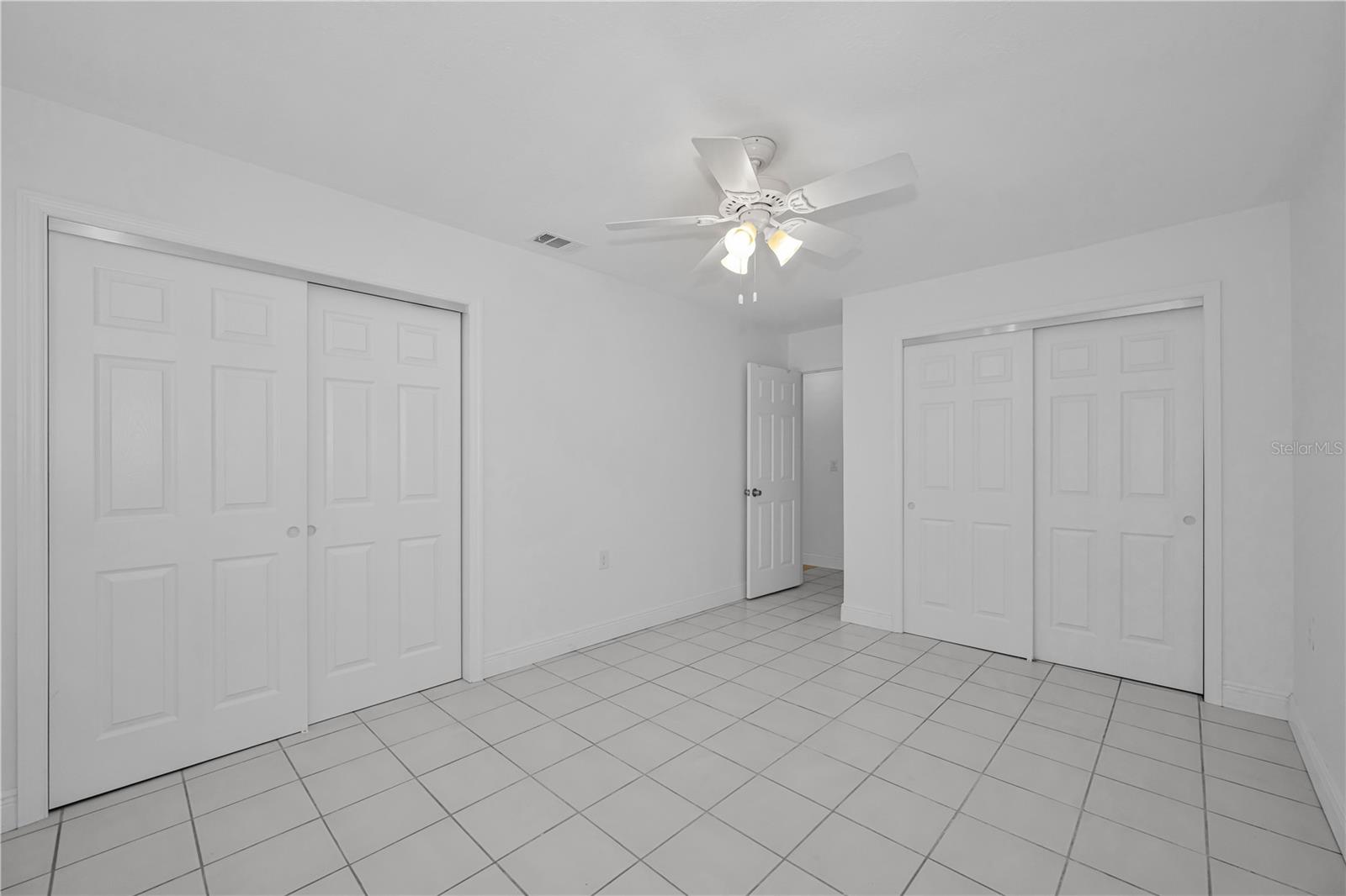 Image 34 of 73 For 4909 Shoreview Court