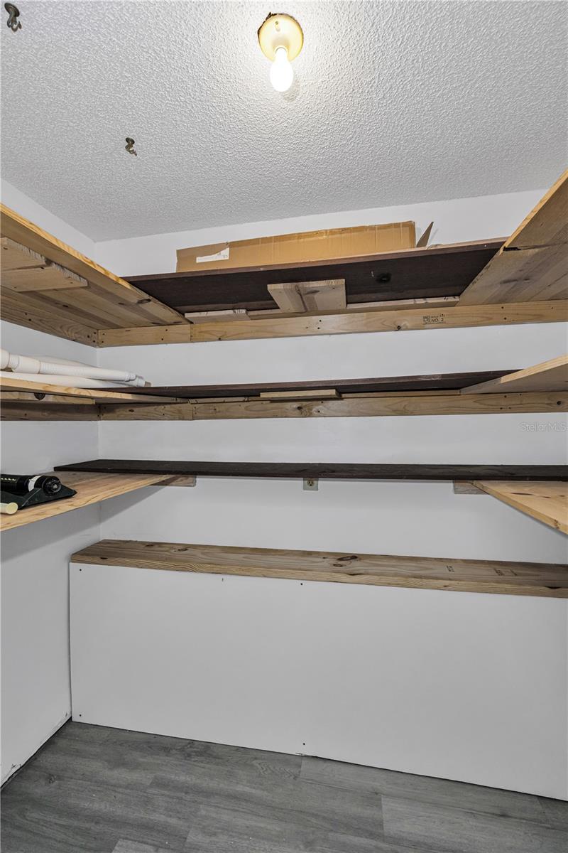 Image 46 of 73 For 4909 Shoreview Court