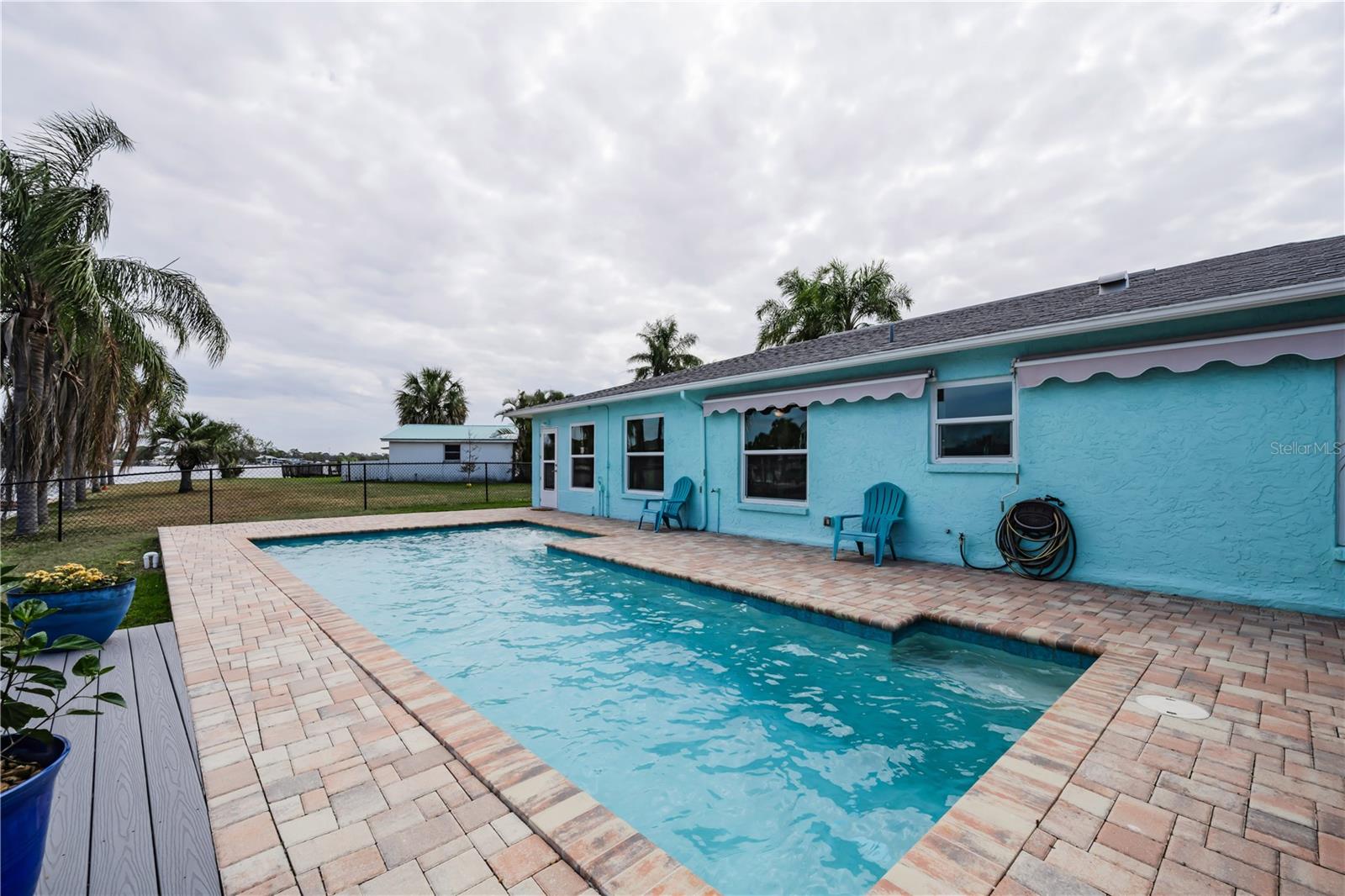 Image 48 of 73 For 4909 Shoreview Court