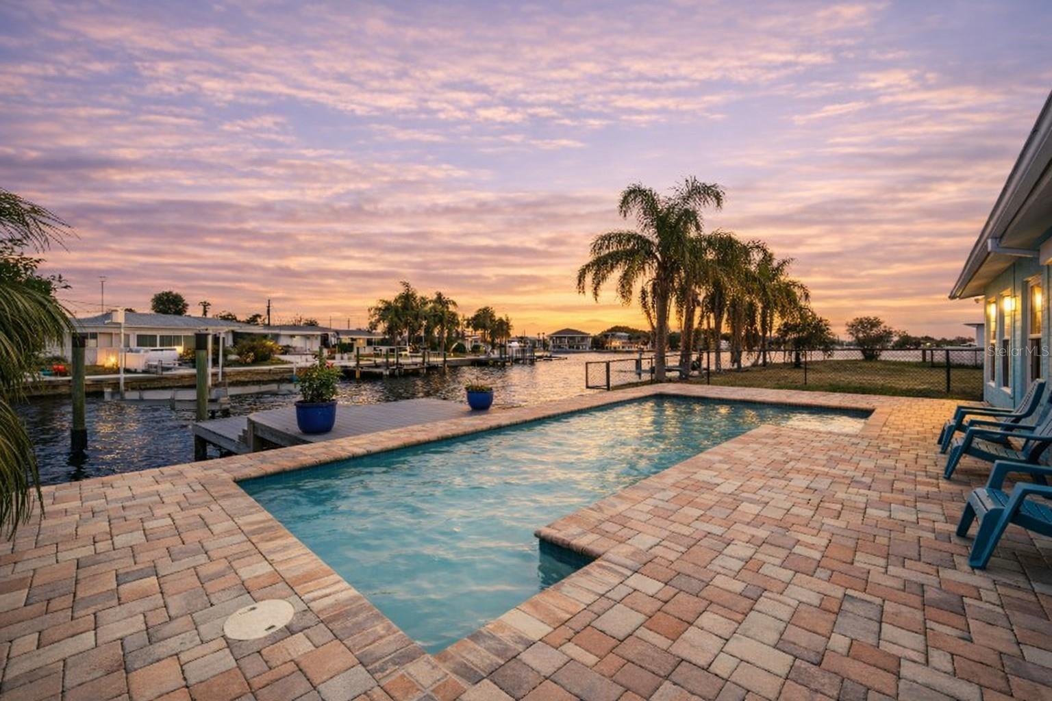 Image 52 of 73 For 4909 Shoreview Court