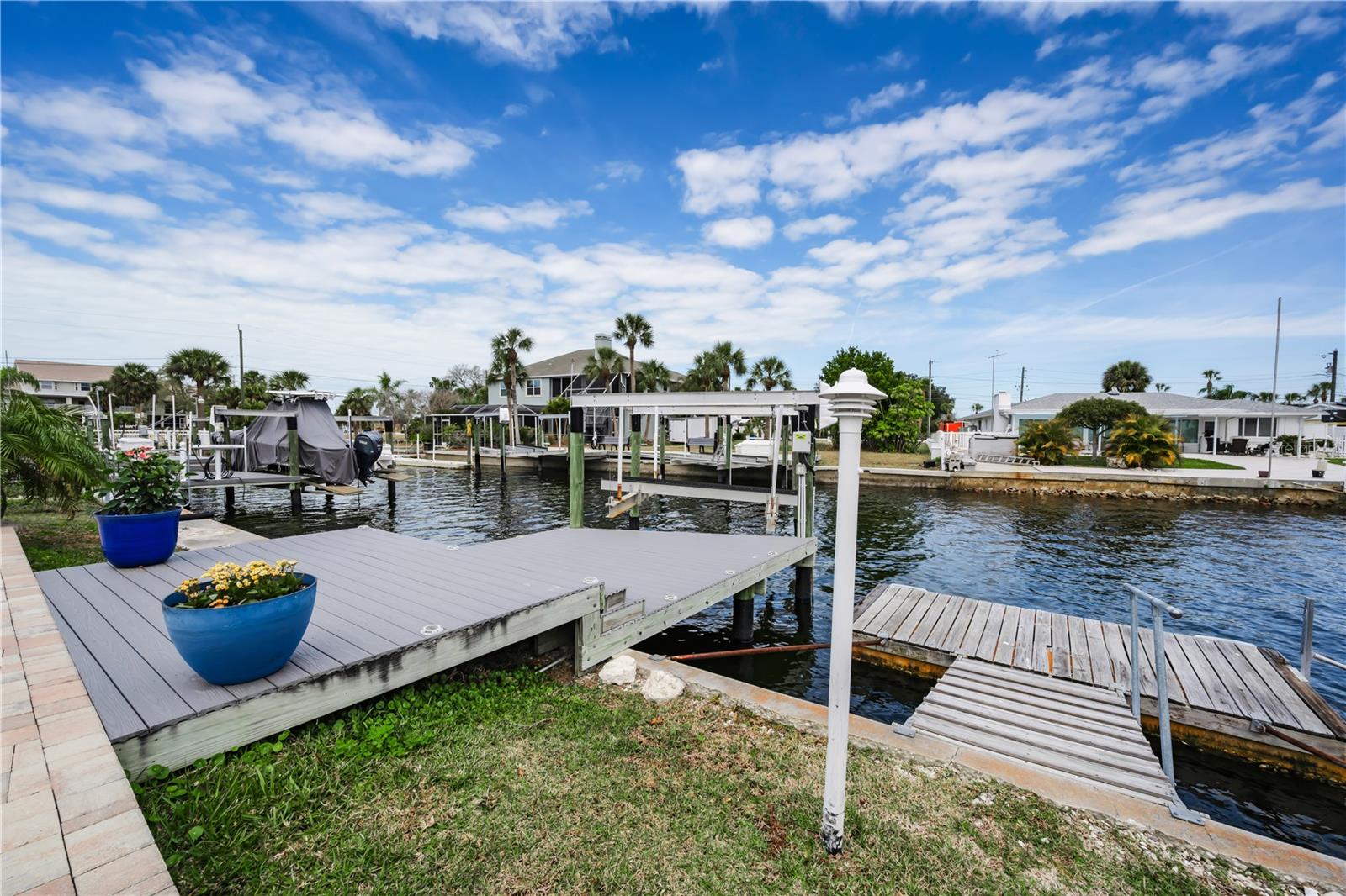 Image 55 of 73 For 4909 Shoreview Court