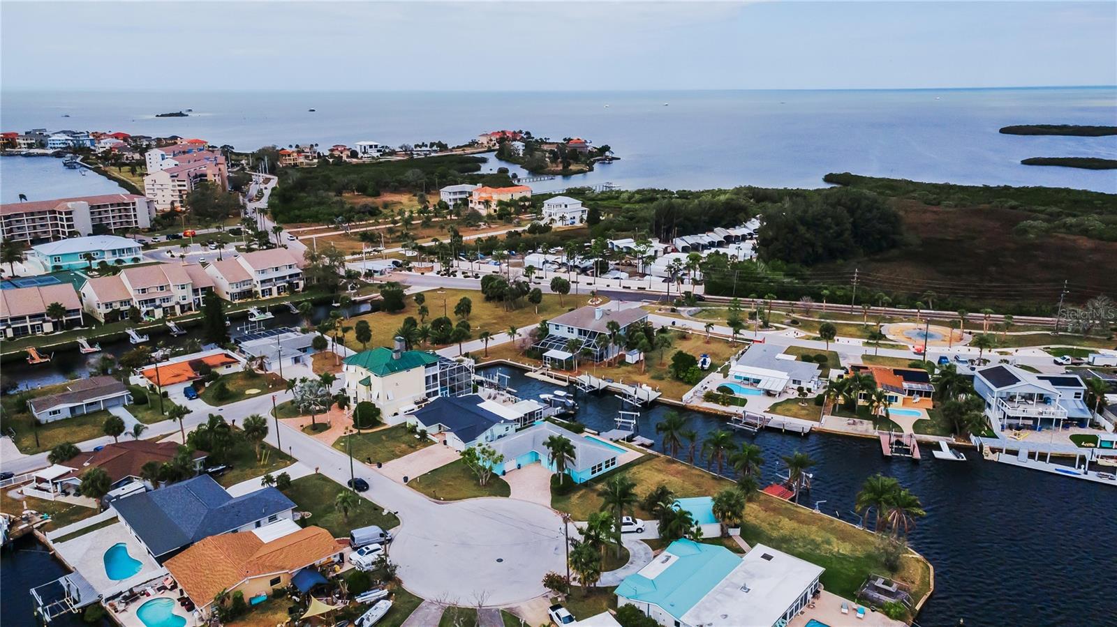 Image 61 of 73 For 4909 Shoreview Court