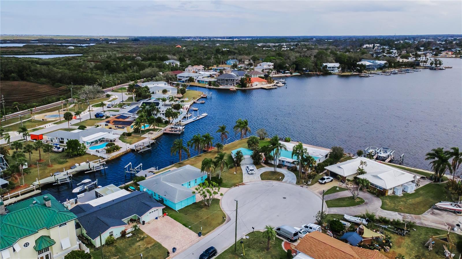 Image 62 of 73 For 4909 Shoreview Court