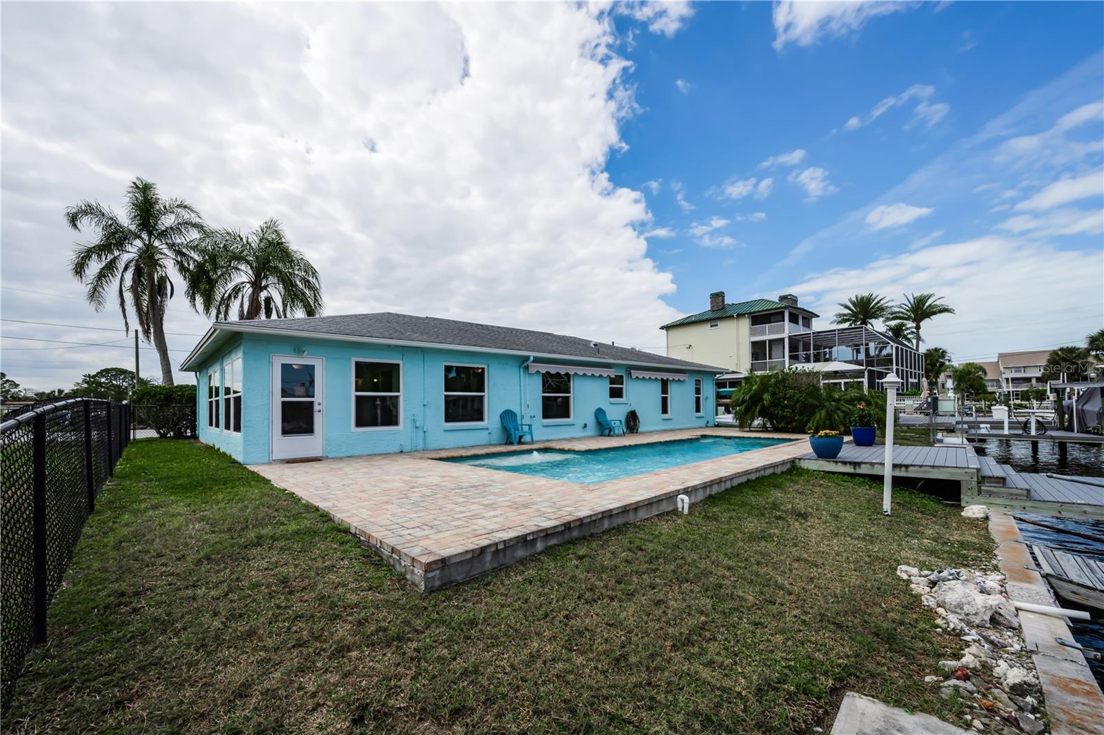 Image 70 of 73 For 4909 Shoreview Court