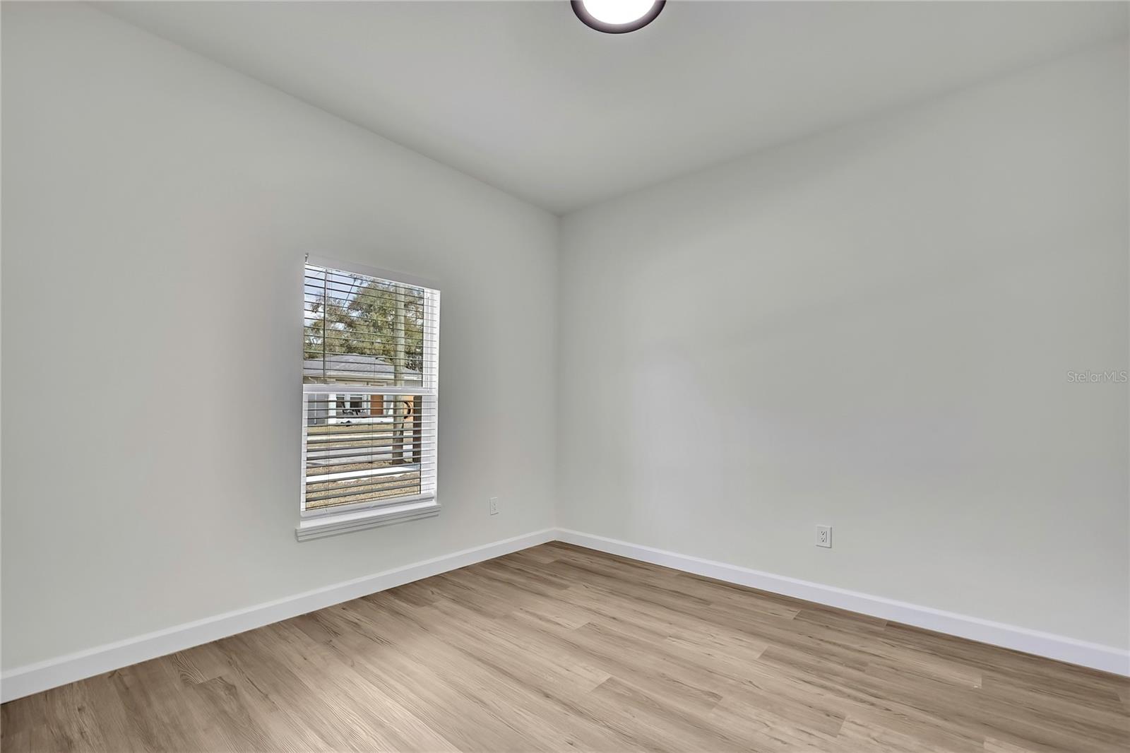 Image 31 of 46 For 507 Baker  