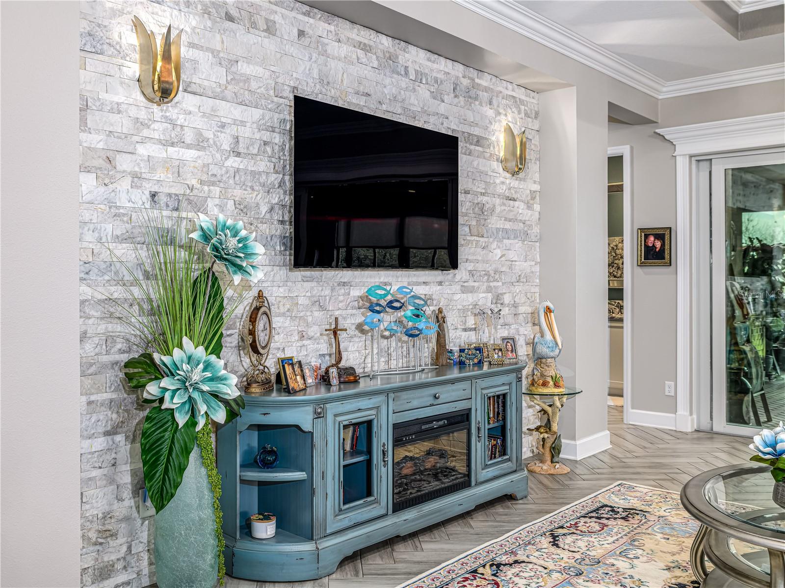 Image 10 of 80 For 15303 Valencia Del Sol Street