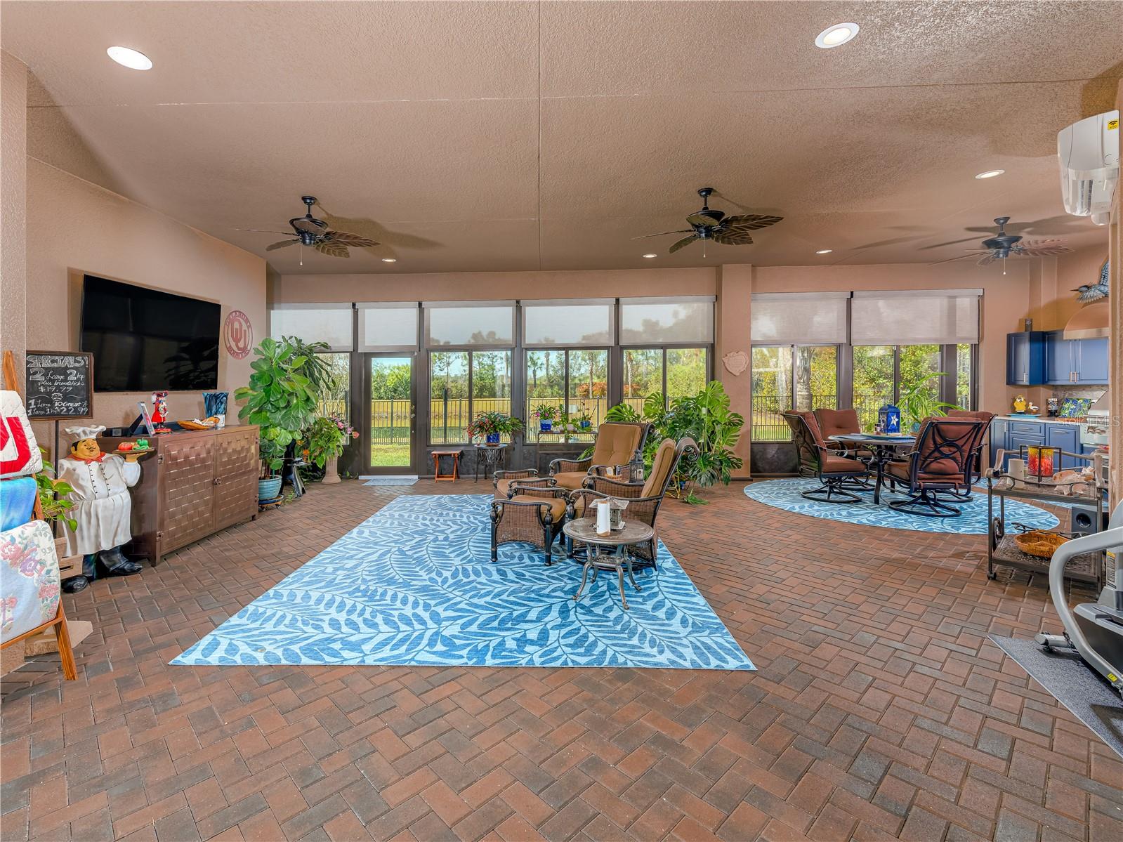 Image 29 of 80 For 15303 Valencia Del Sol Street