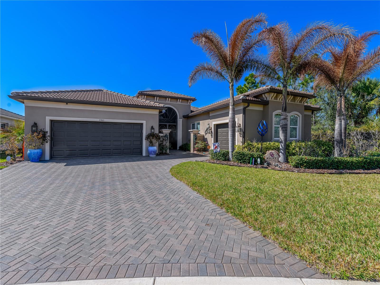 Image 58 of 80 For 15303 Valencia Del Sol Street