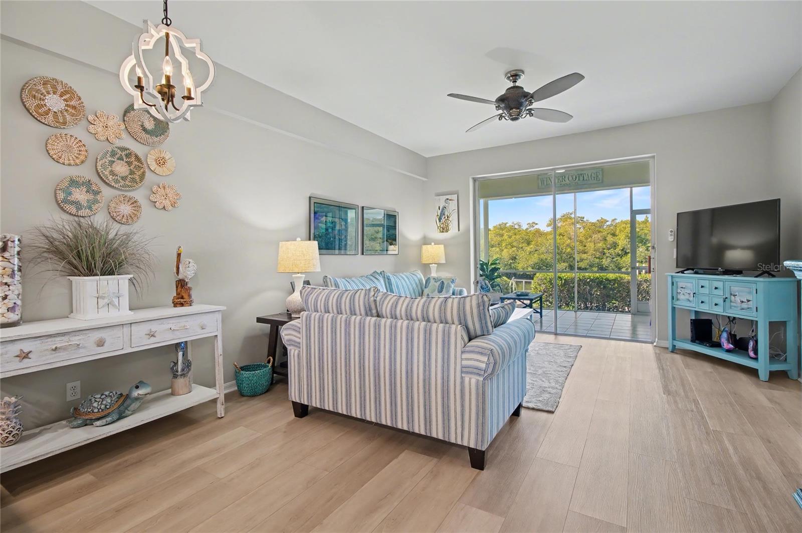 Image 10 of 32 For 206 Newport Drive 803