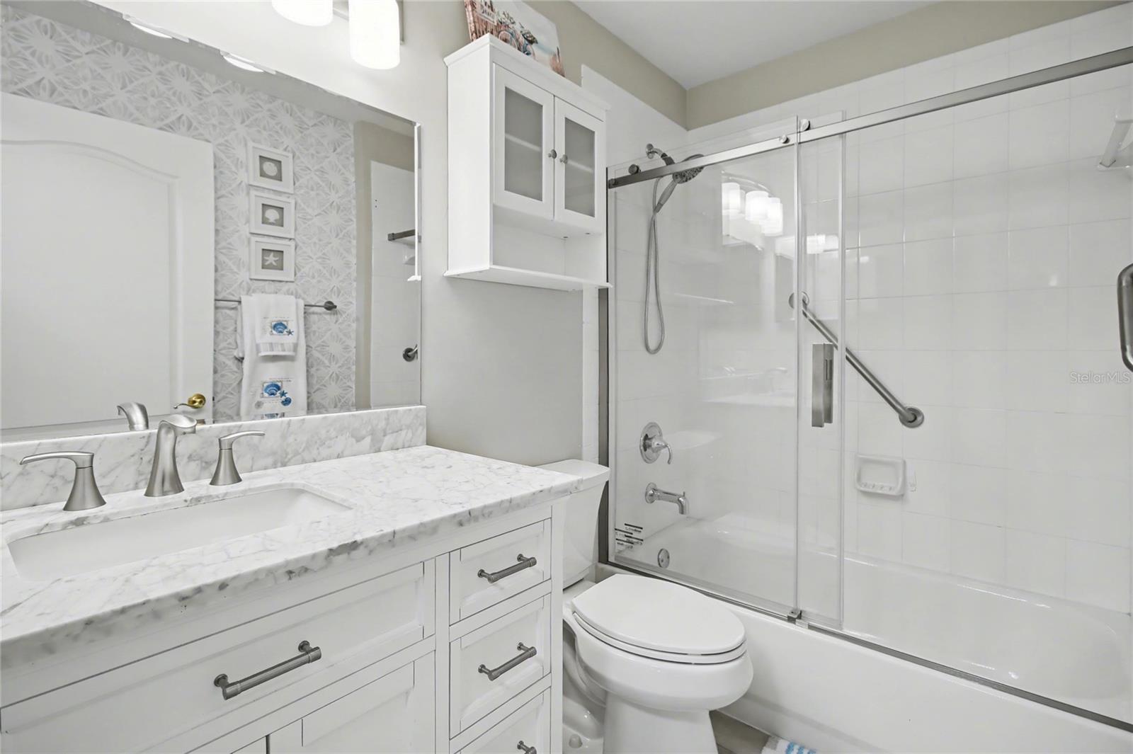 Image 19 of 32 For 206 Newport Drive 803