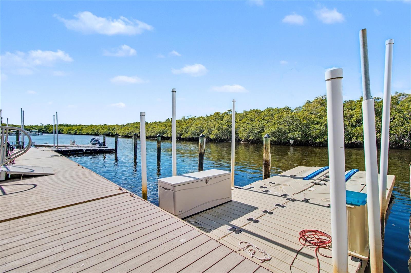 Image 25 of 32 For 206 Newport Drive 803