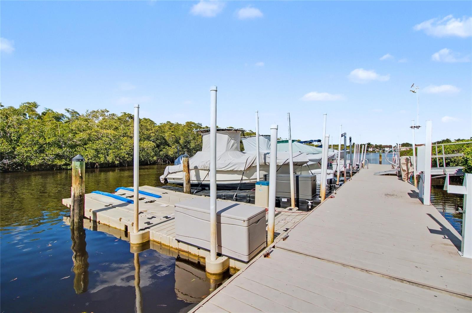 Image 26 of 32 For 206 Newport Drive 803