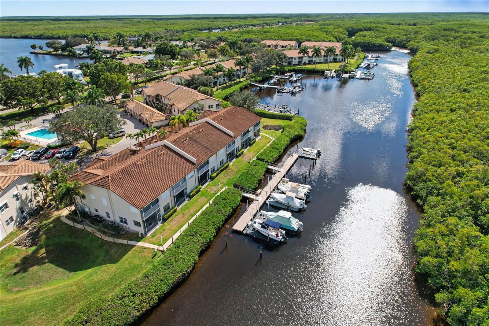 Image 27 of 32 For 206 Newport Drive 803