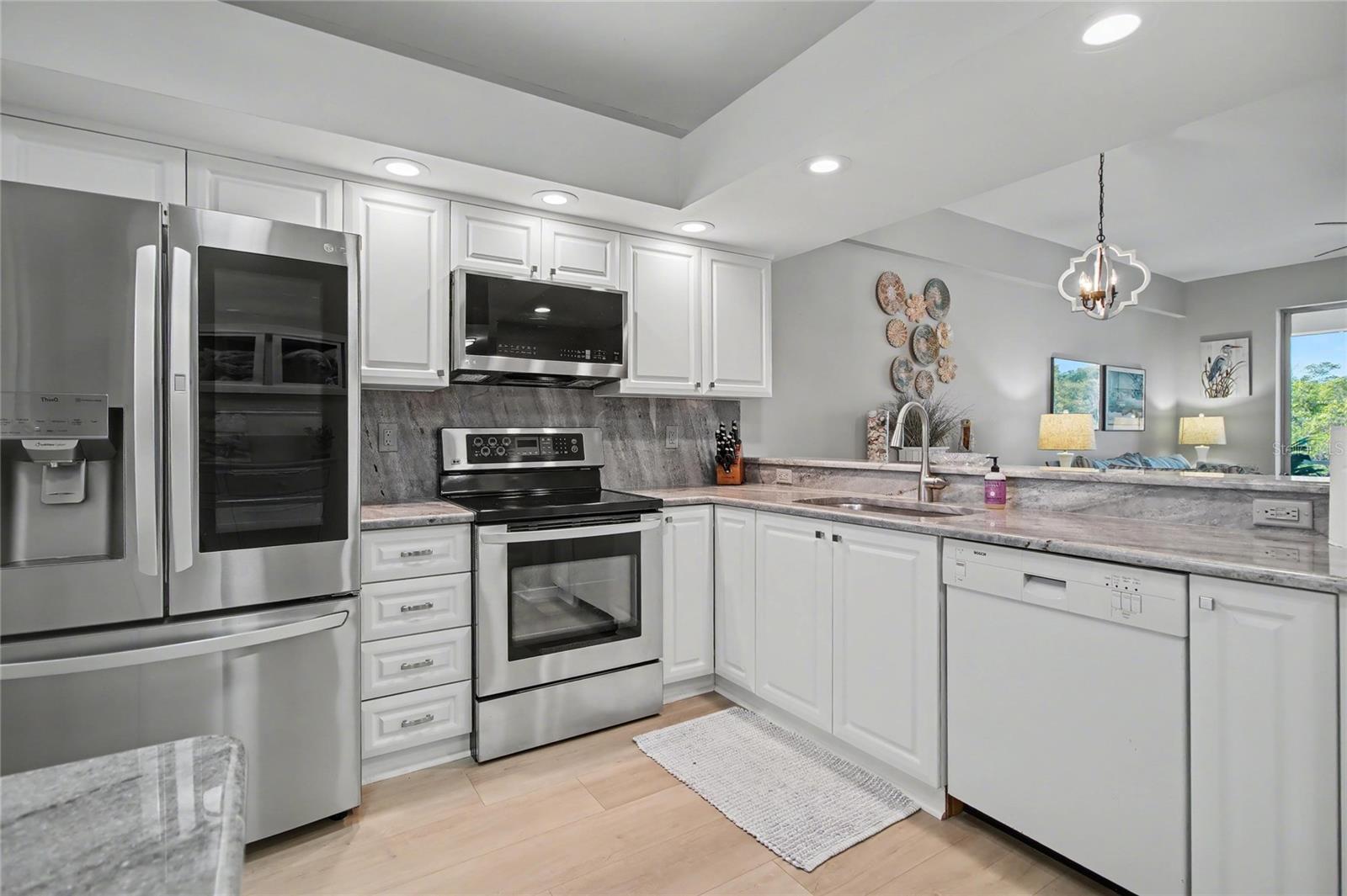 Image 5 of 32 For 206 Newport Drive 803