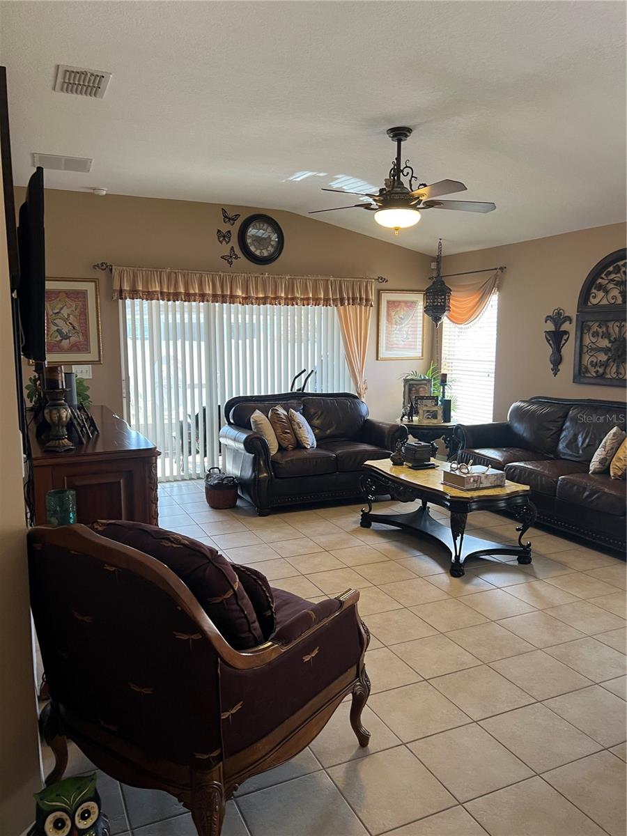 Image 6 of 40 For 3363 Livingston Way