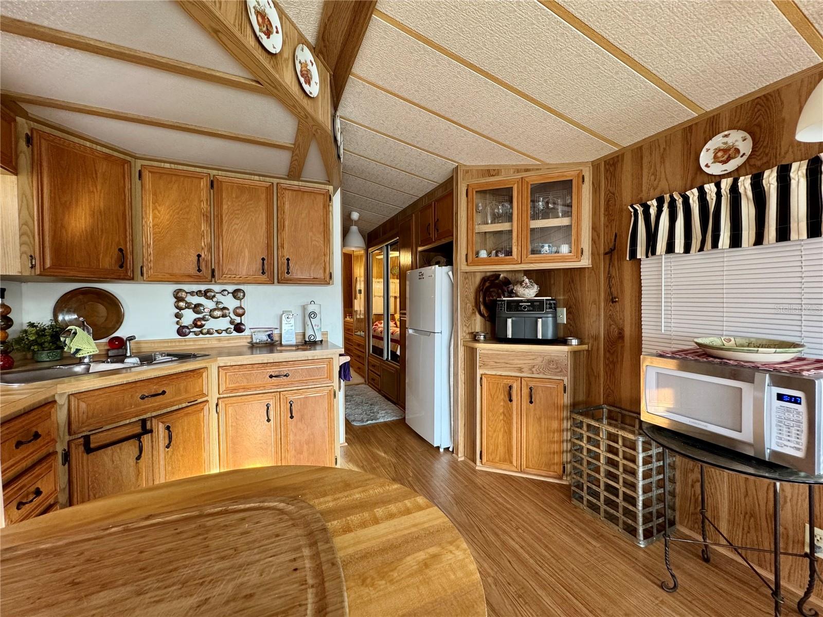 Image 11 of 38 For 4920 Britni Way 074