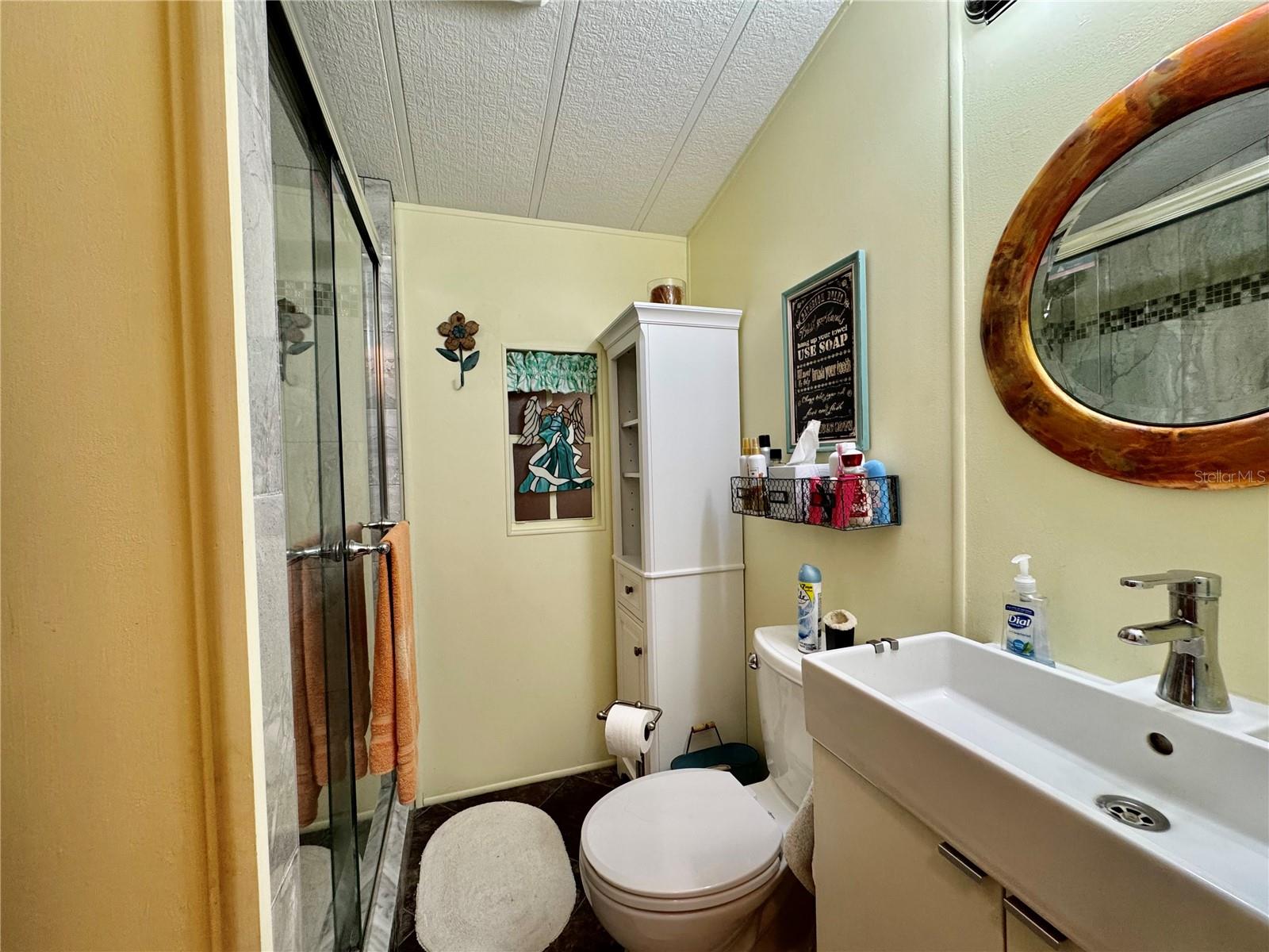 Image 14 of 38 For 4920 Britni Way 074