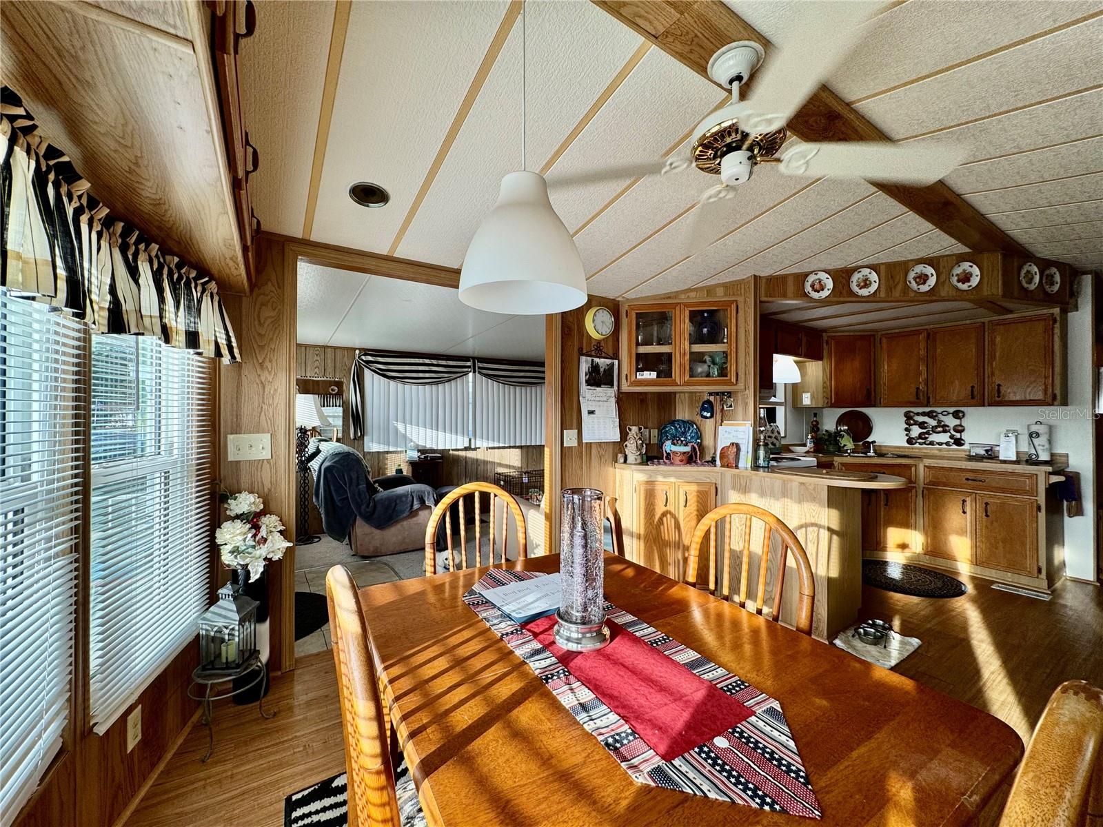 Image 9 of 38 For 4920 Britni Way 074