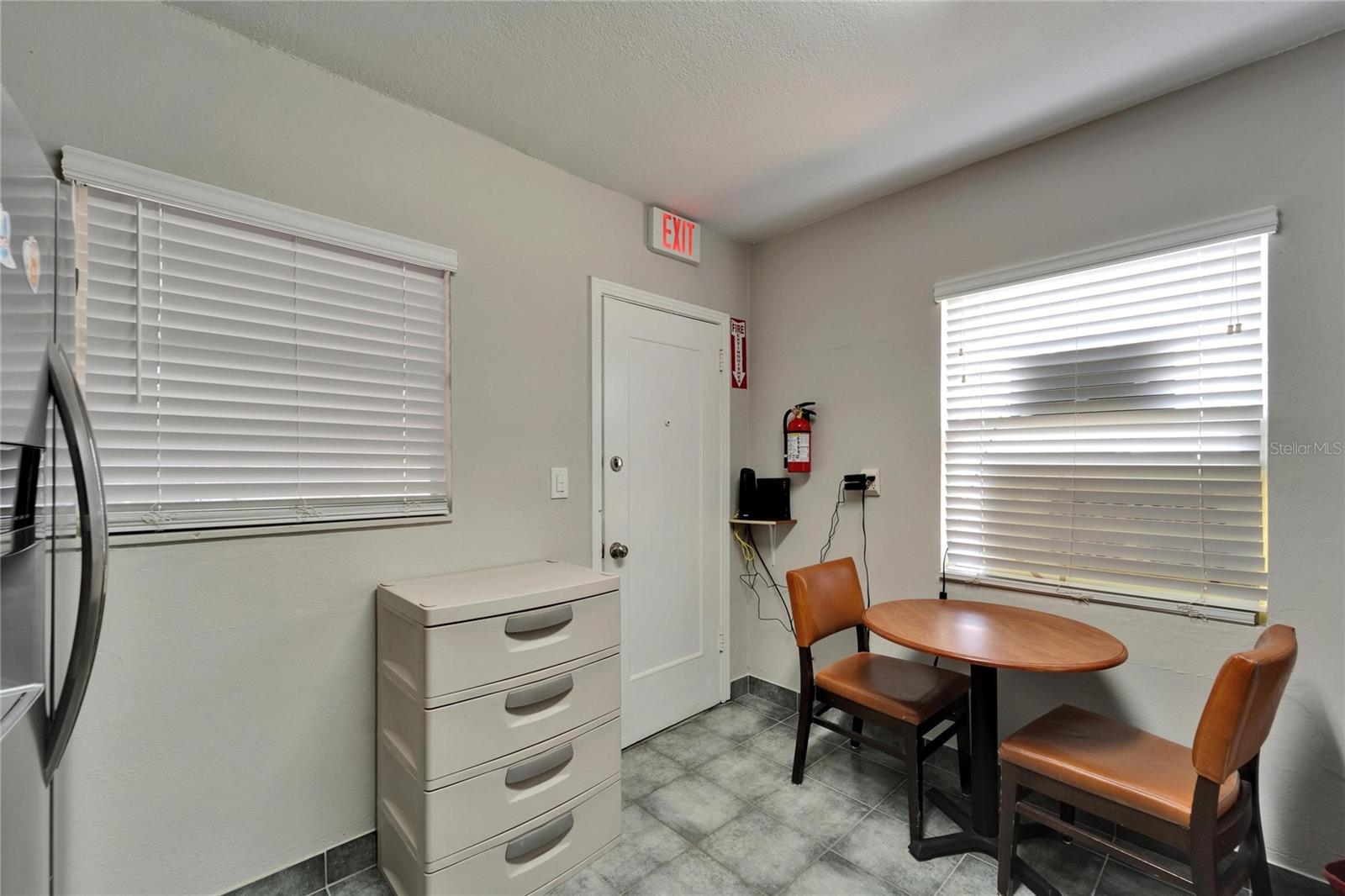 Listing photo id 19 for 126 Ridgewood Avenue