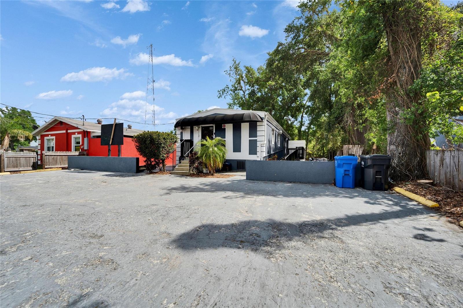 Listing photo id 73 for 126 Ridgewood Avenue