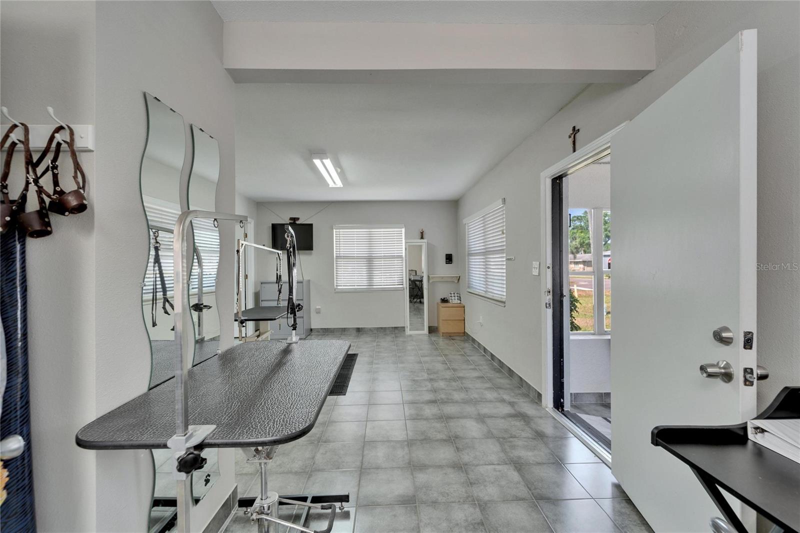 Listing photo id 81 for 126 Ridgewood Avenue