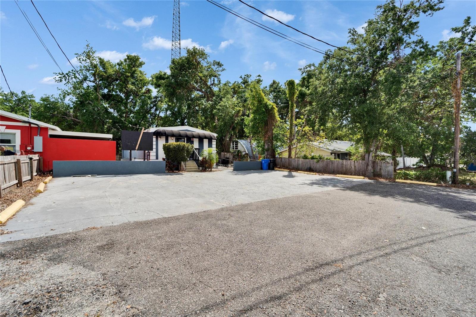 Listing photo id 86 for 126 Ridgewood Avenue