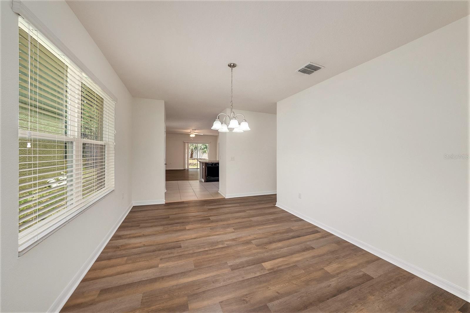 Image 4 of 26 For 10212 Hawk Storm Avenue