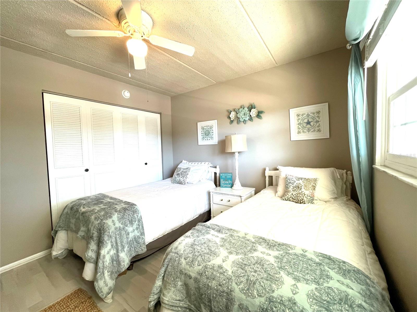 Image 12 of 27 For 920 Virginia Street 303