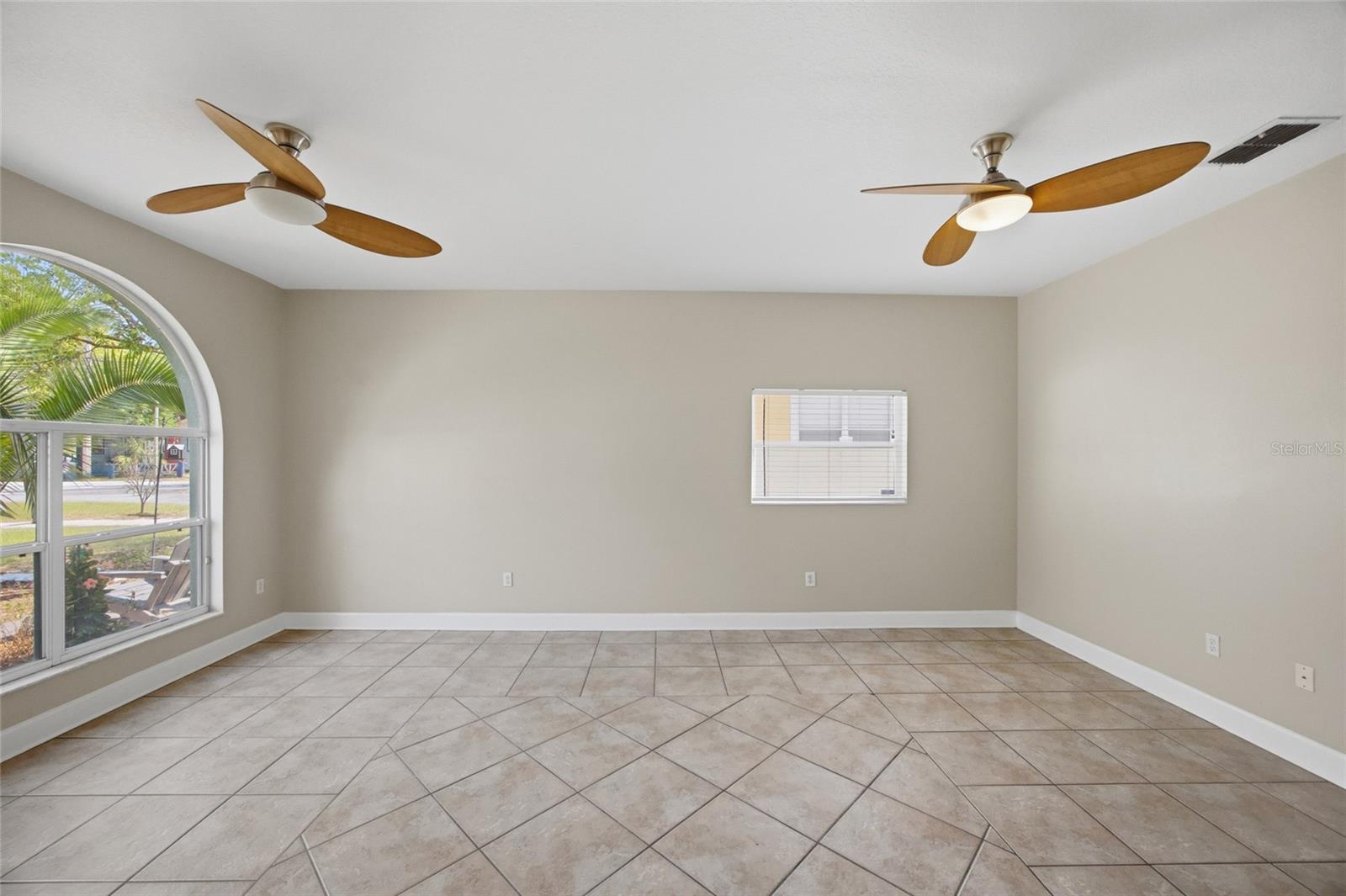 Image 11 of 55 For 3804 Arlington Avenue