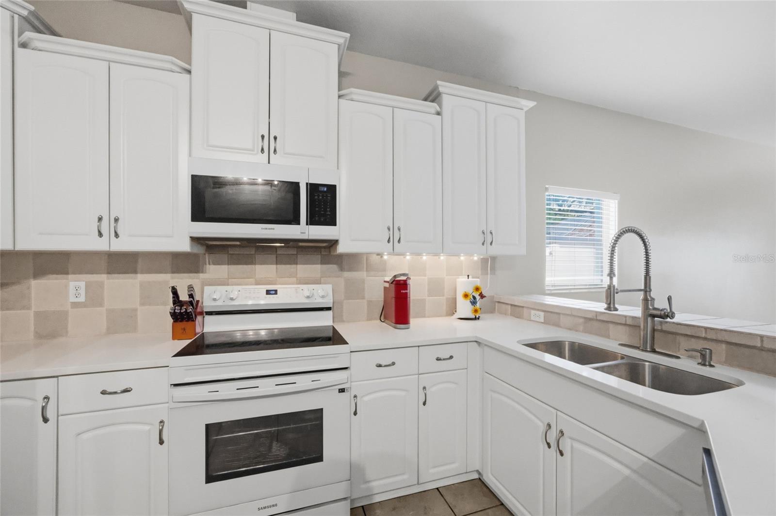 Image 13 of 55 For 3804 Arlington Avenue