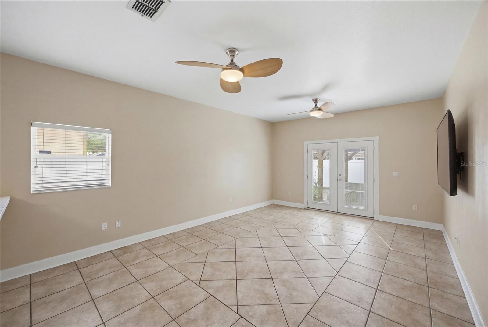 Image 16 of 55 For 3804 Arlington Avenue