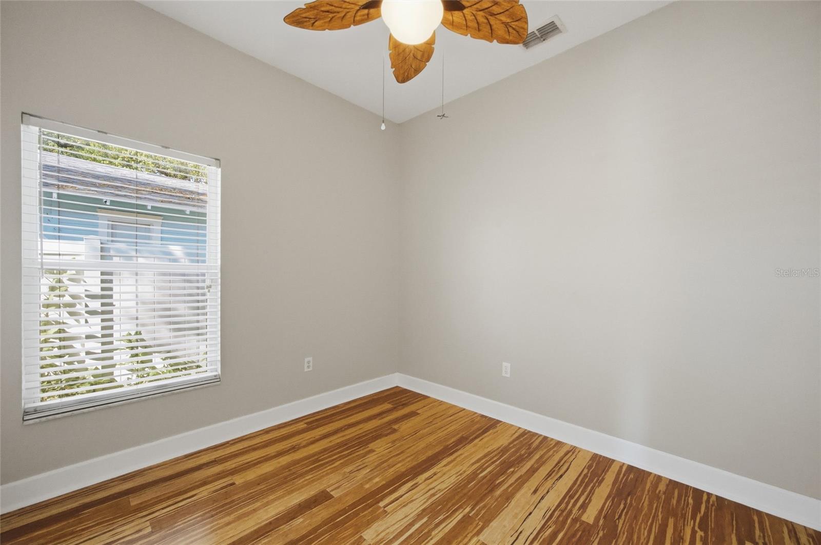 Image 28 of 55 For 3804 Arlington Avenue