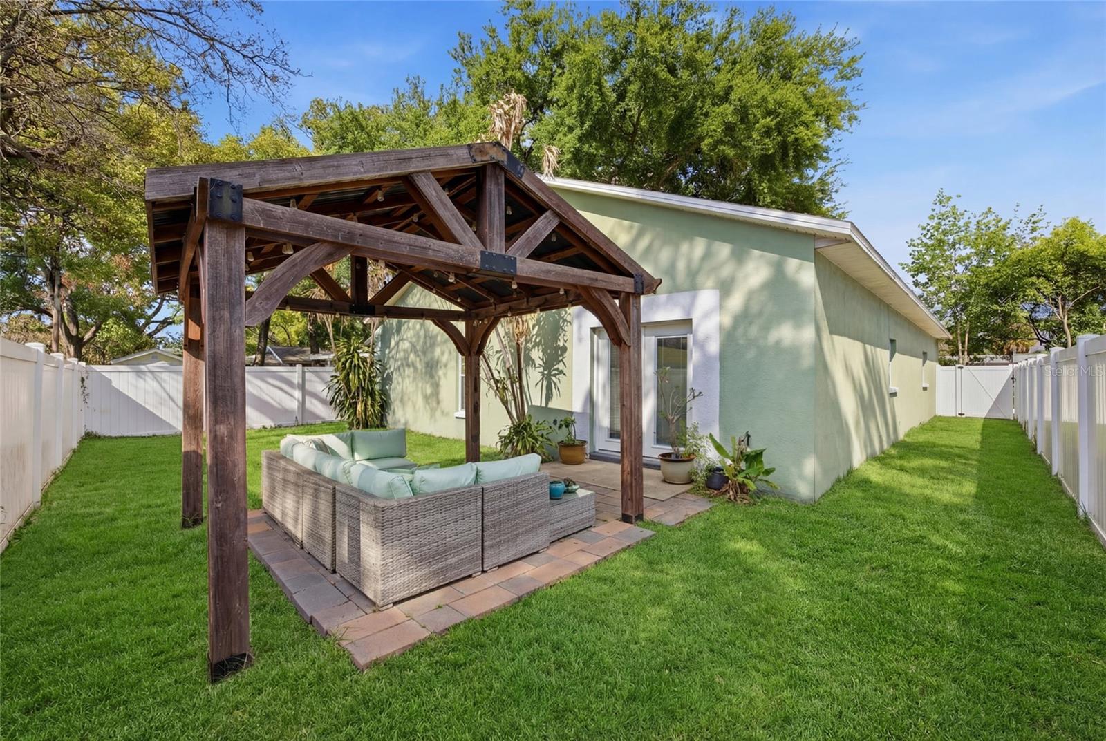 Image 39 of 55 For 3804 Arlington Avenue