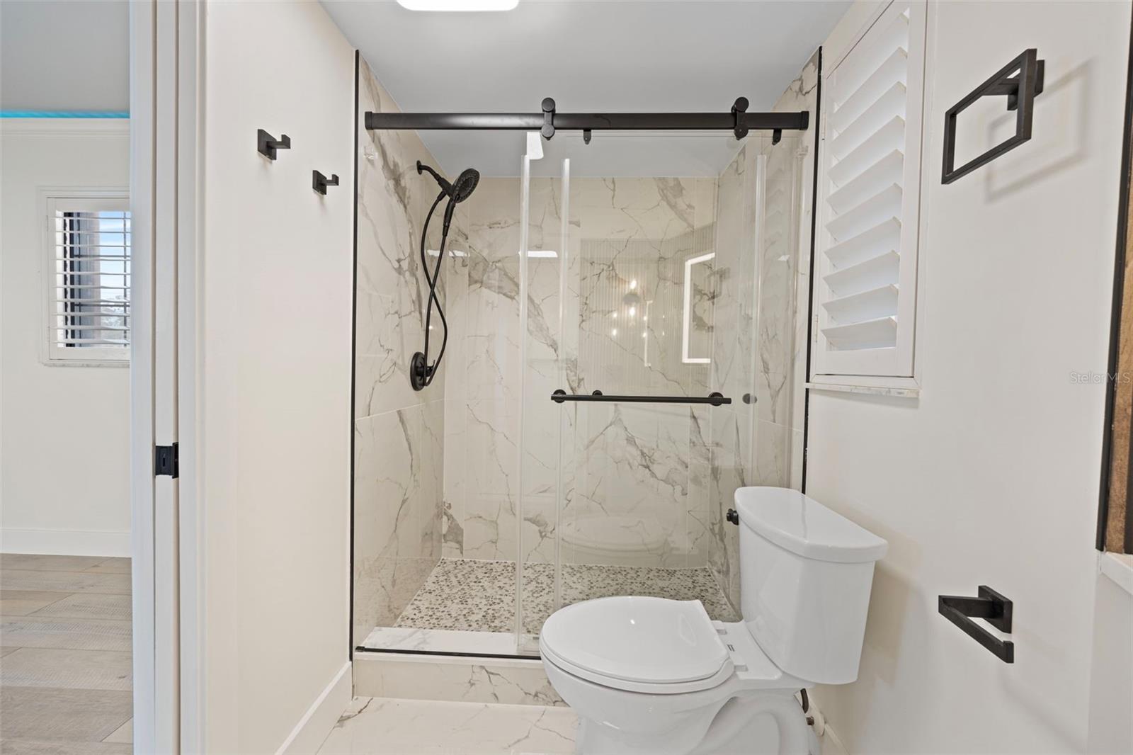 Image 13 of 57 For 5921 Denver Street Ne