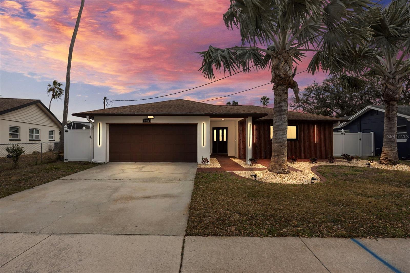 Image 2 of 57 For 5921 Denver Street Ne