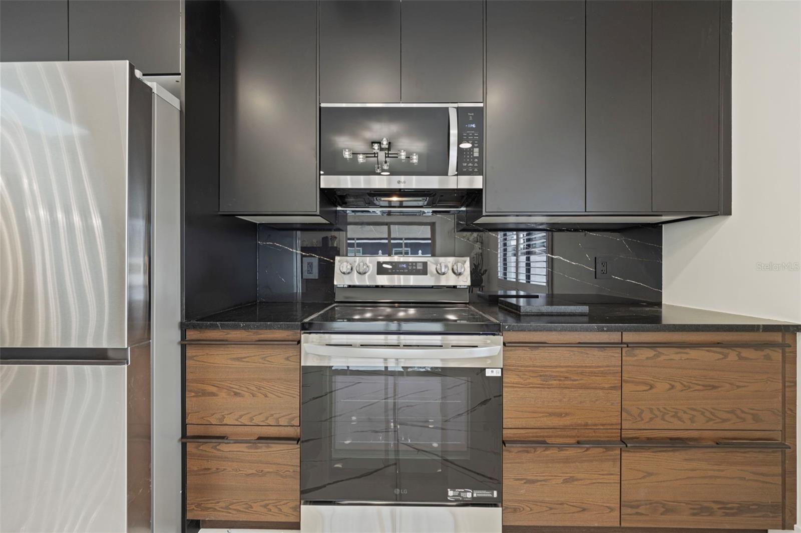 Image 22 of 57 For 5921 Denver Street Ne