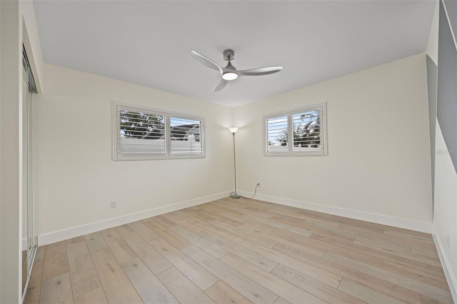 Image 24 of 57 For 5921 Denver Street Ne