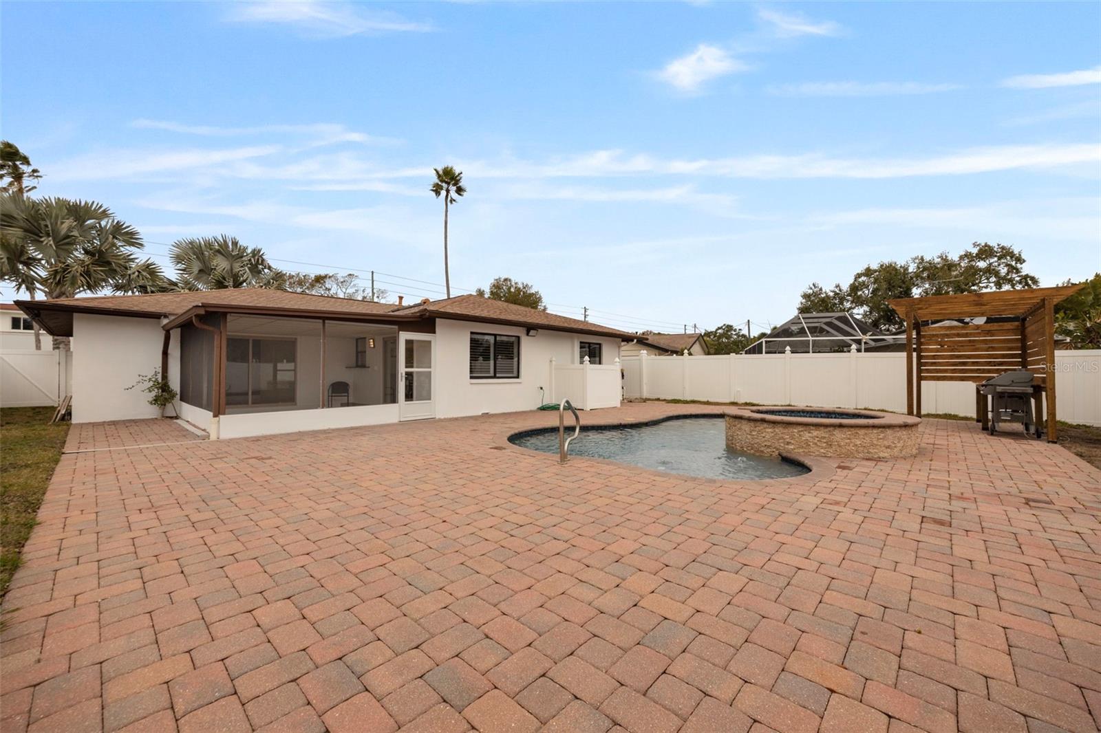 Image 34 of 57 For 5921 Denver Street Ne