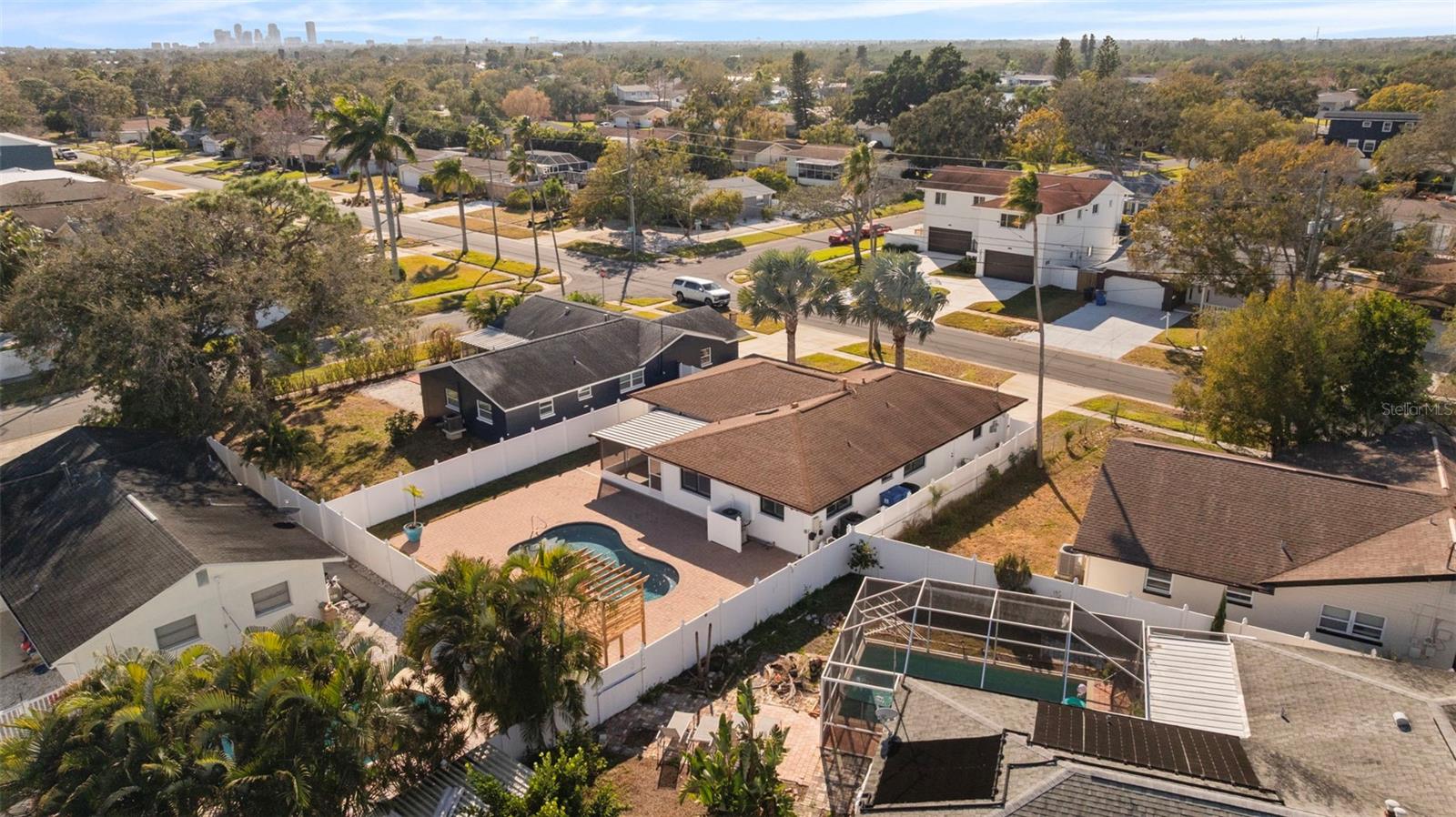 Image 49 of 57 For 5921 Denver Street Ne