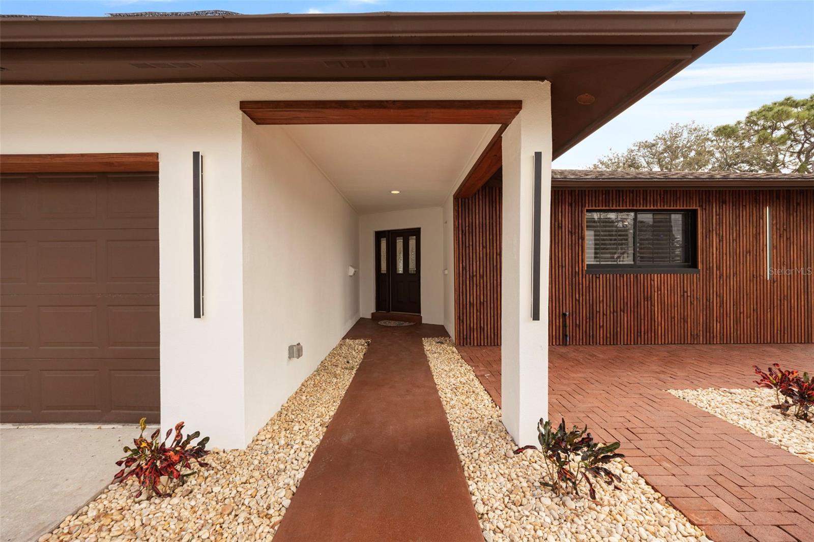 Image 5 of 57 For 5921 Denver Street Ne