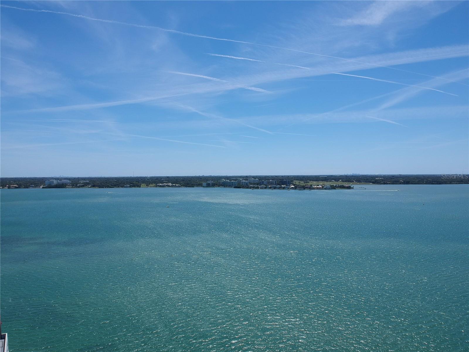 Image 13 of 88 For 1180 Gulf Boulevard 306